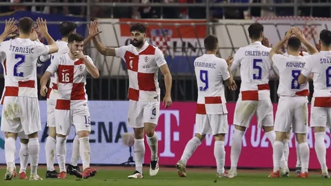 中超豪强亚冠表现低迷，海港颗粒无收，申花三胜领跑，中超球队亚冠征程堪忧