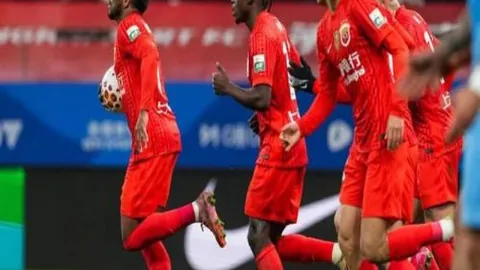 英格兰队首秀十周年：凯恩感怀荣光时刻，珍贵回忆永存心间